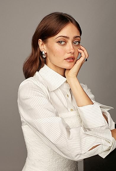 Primary photo for Ella Purnell Primary photo for Ella Purnell
