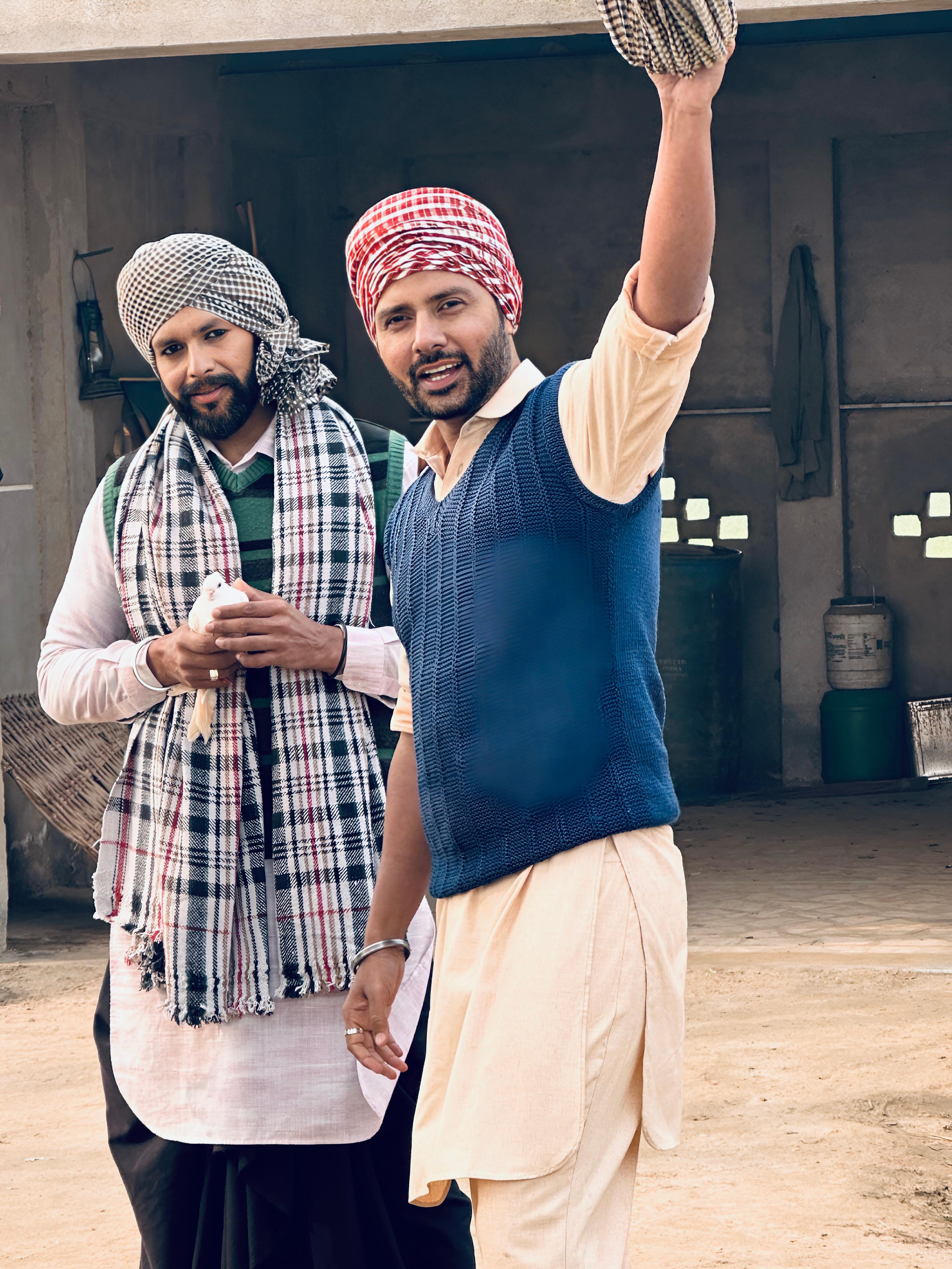 Vaginal isituvchi jel Patent teri kiyimidagi qizlar