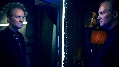 पोस्टर देखें