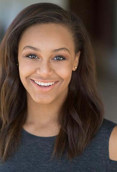Primary photo for Nia Sioux Primary photo for Nia Sioux
