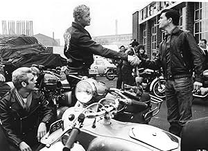 पोस्टर देखें