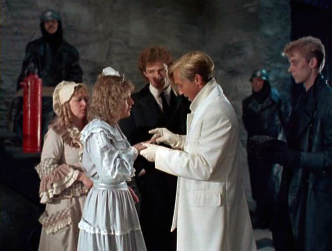 Xotin uygonadi va eri qiz dostini sikadi video Borderlands 2 porno mod