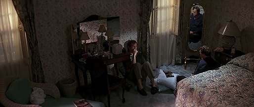 पोस्टर देखें