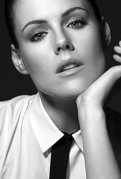 Primary photo for Kathleen Robertson Primary photo for Kathleen Robertson