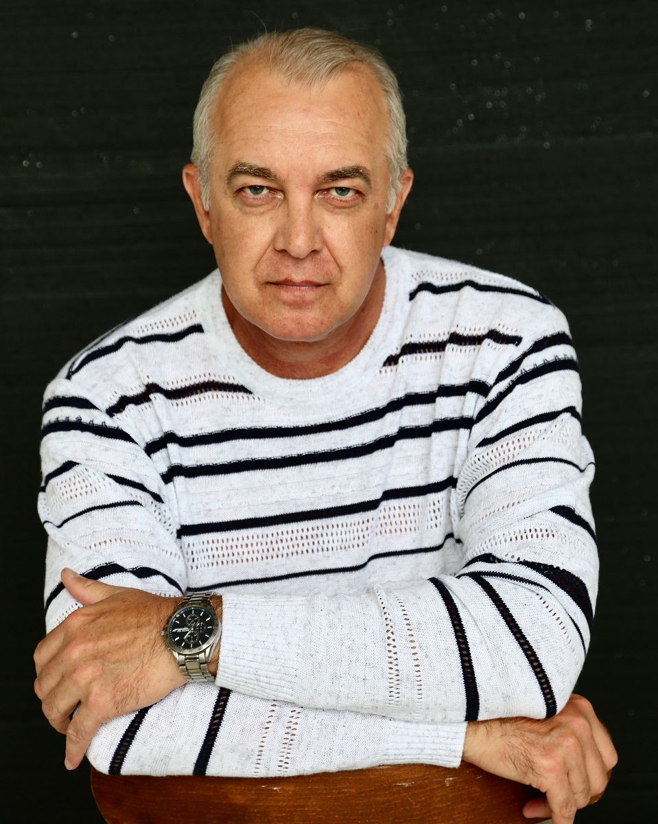 Porno film taqillatib ochildi Video etti shamol