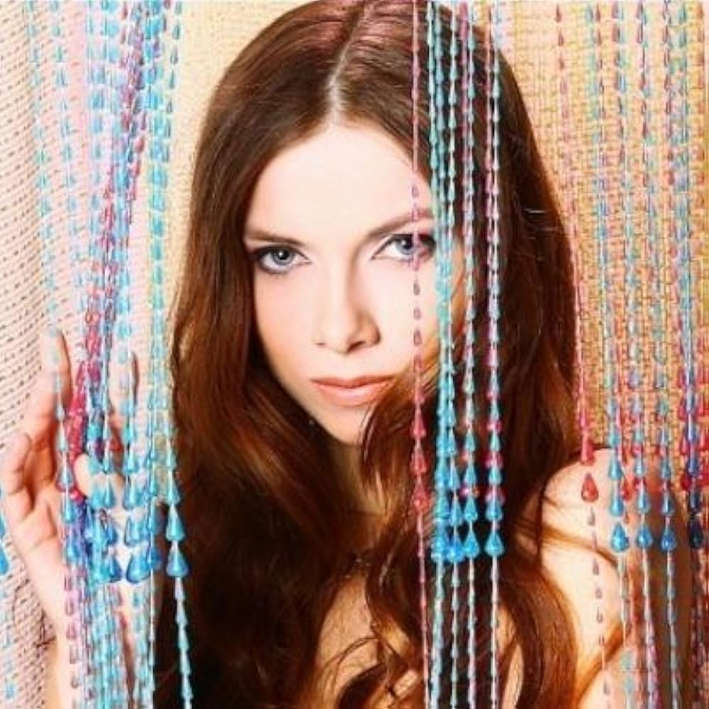 Tamponlar bilan mushukning fotosuratlari