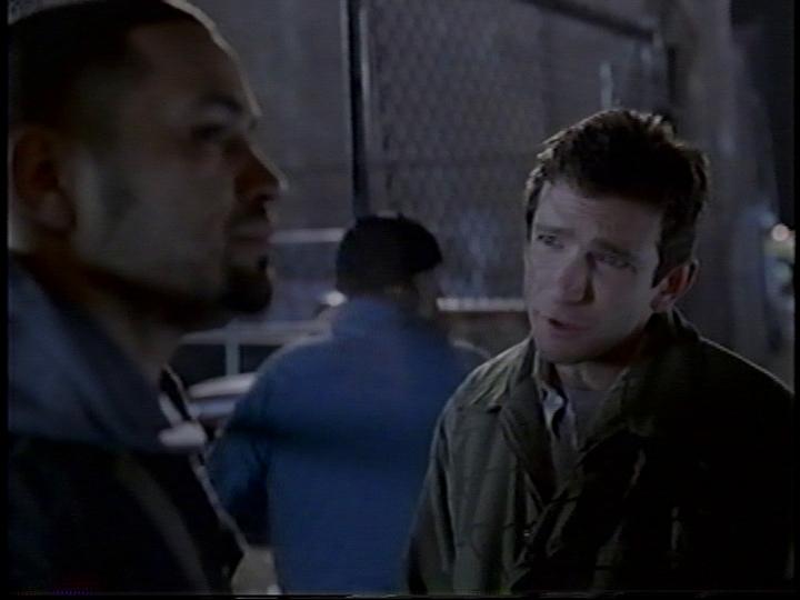 Dan Futterman in Una linea di sangue (1998)