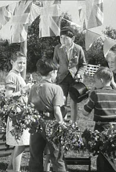 Primary photo for Adventure in the Hopfields Primary photo for Adventure in the Hopfields