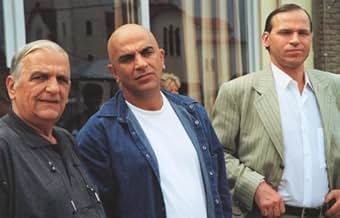 पोस्टर देखें