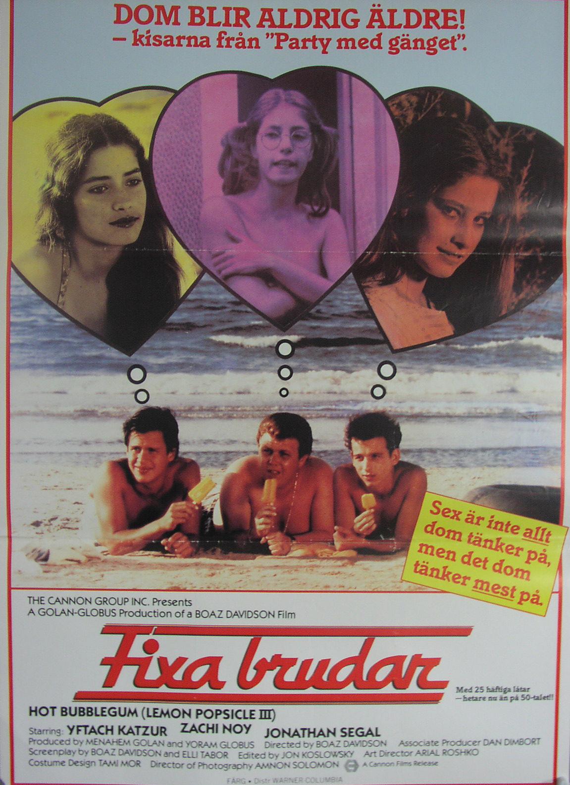 Шыны орындықта жалаңаш Әйелімнің мысығын жалады