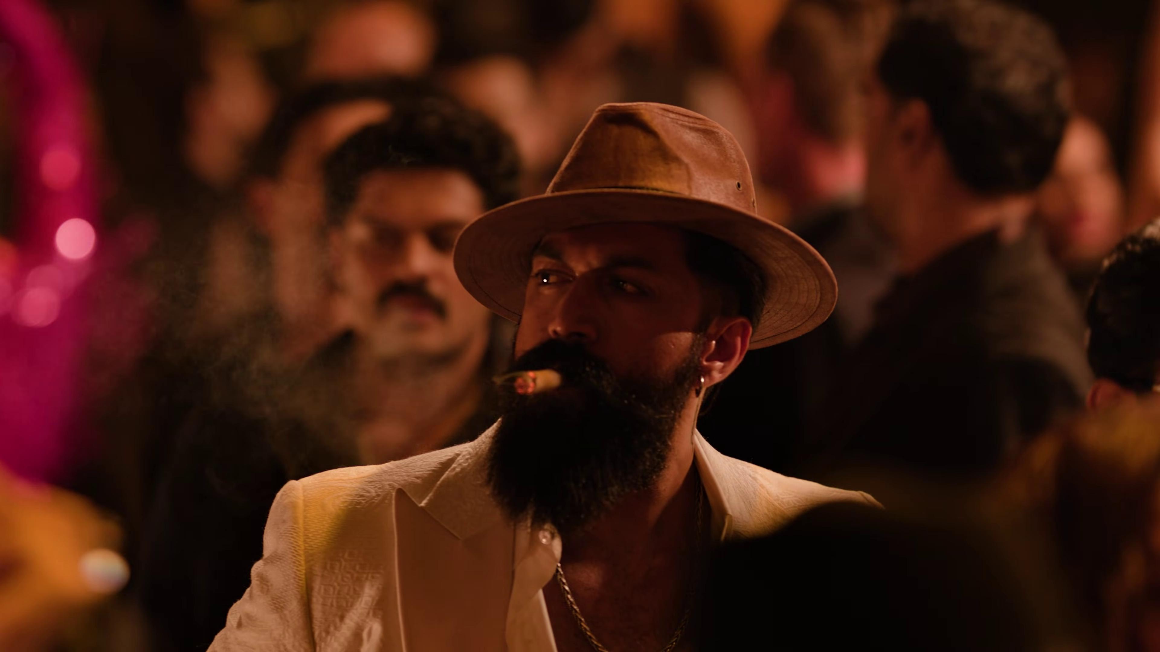 Rocking Star Yash is coming! Big update on the release date of 'Toxic' movie, countdown begins… 10 Rocking Star Yash - Toxic movie