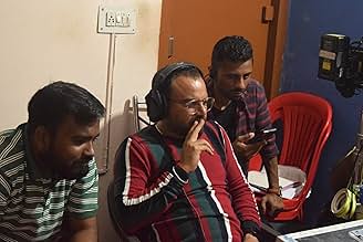 पोस्टर देखें