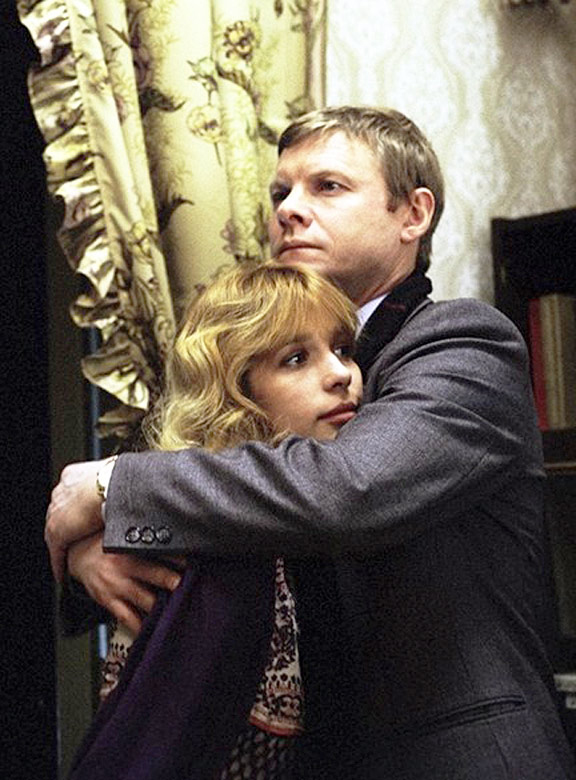 Quyruq shaklidagi anal tiqinlar