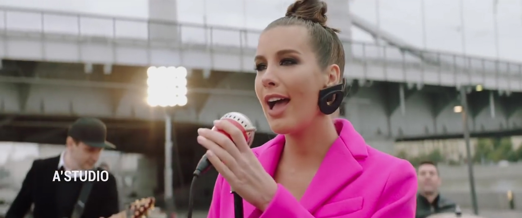 Soxta yalangoch Keti Topuriya Soxta yalangoch Keti Topuriya