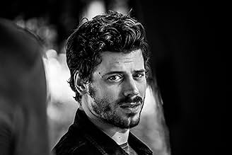 पोस्टर देखें