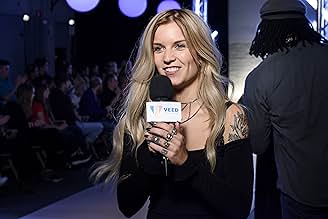 पोस्टर देखें