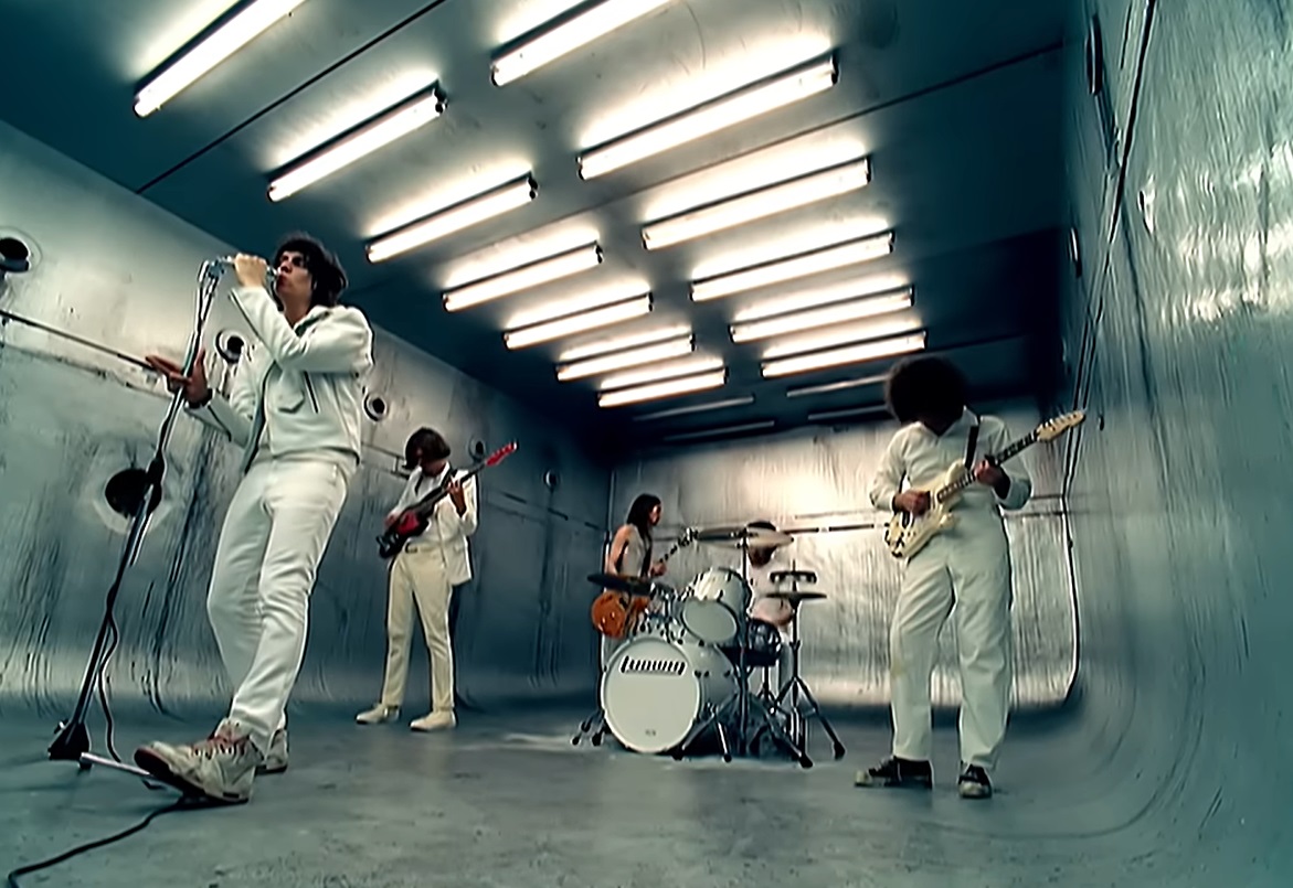 The Strokes You Only Live Once (Version 1) (2006)