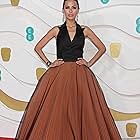 Jinsiy maneken bilan jinsiy aloqada bolgan ayol