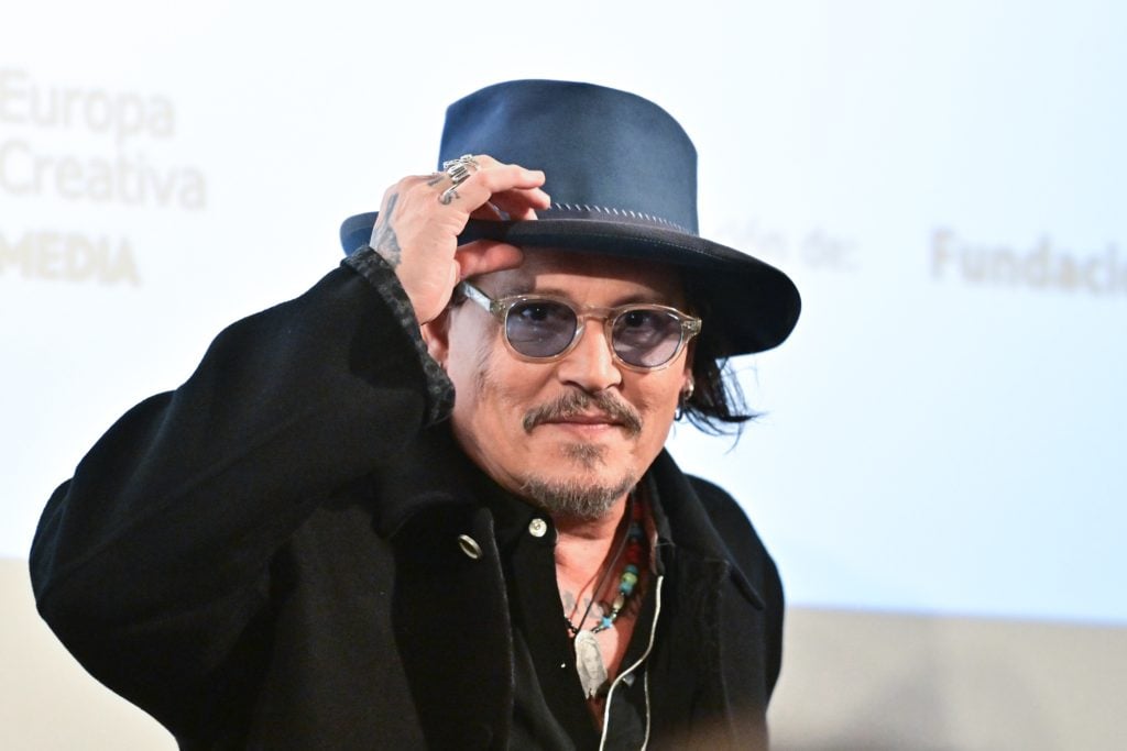 Johnny Depp Hoping to Complete Career Comeback With Sixth 'Pirates of the …  - IMDb
