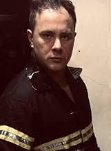 पोस्टर देखें