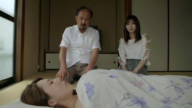 Pushti lateks porno video Guruh swinger porno video