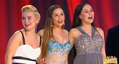 Katta sikli porno ginekolog Armanistonlik ayol kompyuter qarshisida yechinmoqda.