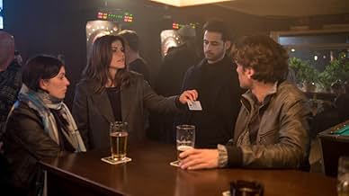 पोस्टर देखें