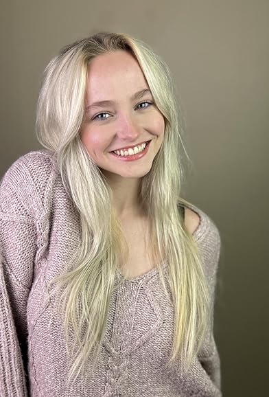 Primary photo for Madison Wolfe Primary photo for Madison Wolfe
