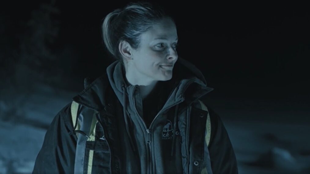Ice Road Truckers': Disaster Trip for Lisa Kelly as Load Tips Over in Frozen Wasteland - IMDb