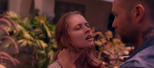 पोस्टर देखें