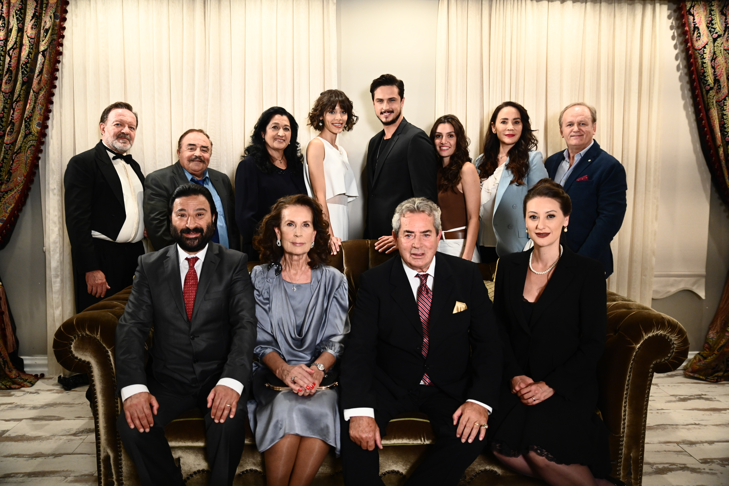 Ayollar hojatxonasida veb-kamera Yangilangan porno video