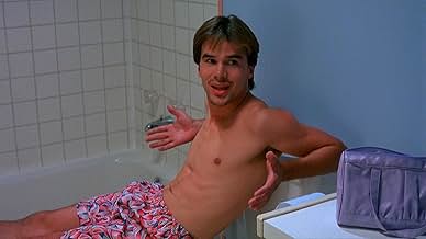 पोस्टर देखें