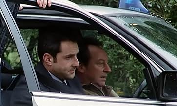 पोस्टर देखें