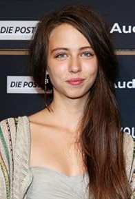 Primary photo for Luna Lozic