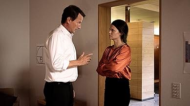 पोस्टर देखें