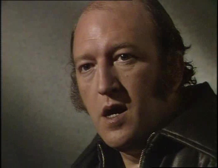 Robert Lang in I'm the Girl He Wants to Kill (1974)