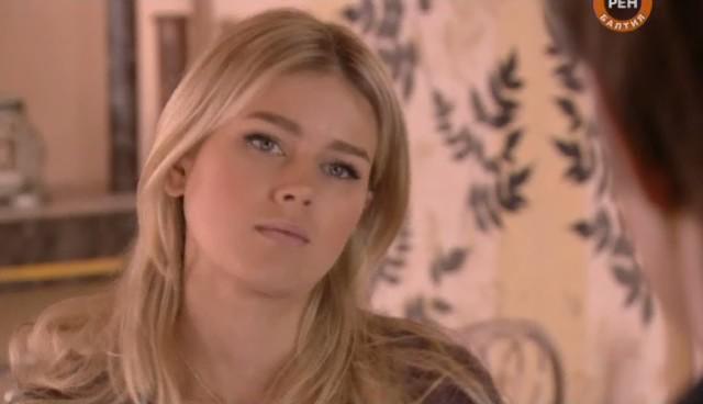 Porno orgazm koz burilish Ayollar yotoqxonasining hojatxonasida yashirin kamera