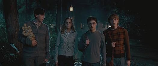 पोस्टर देखें