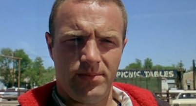 पोस्टर देखें