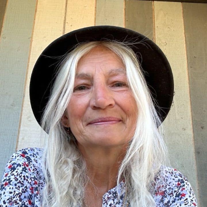 Alaskan Bush People' Ami Brown Forced To Evacuate Her Home - IMDb