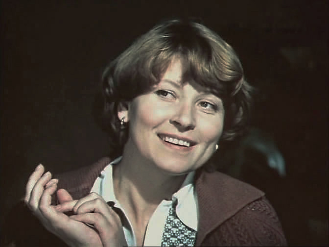 Yalangoch keksa ayollarning fotosuratlari