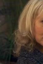Elizabeth Lennie in El jardín de la dama gris (2009)