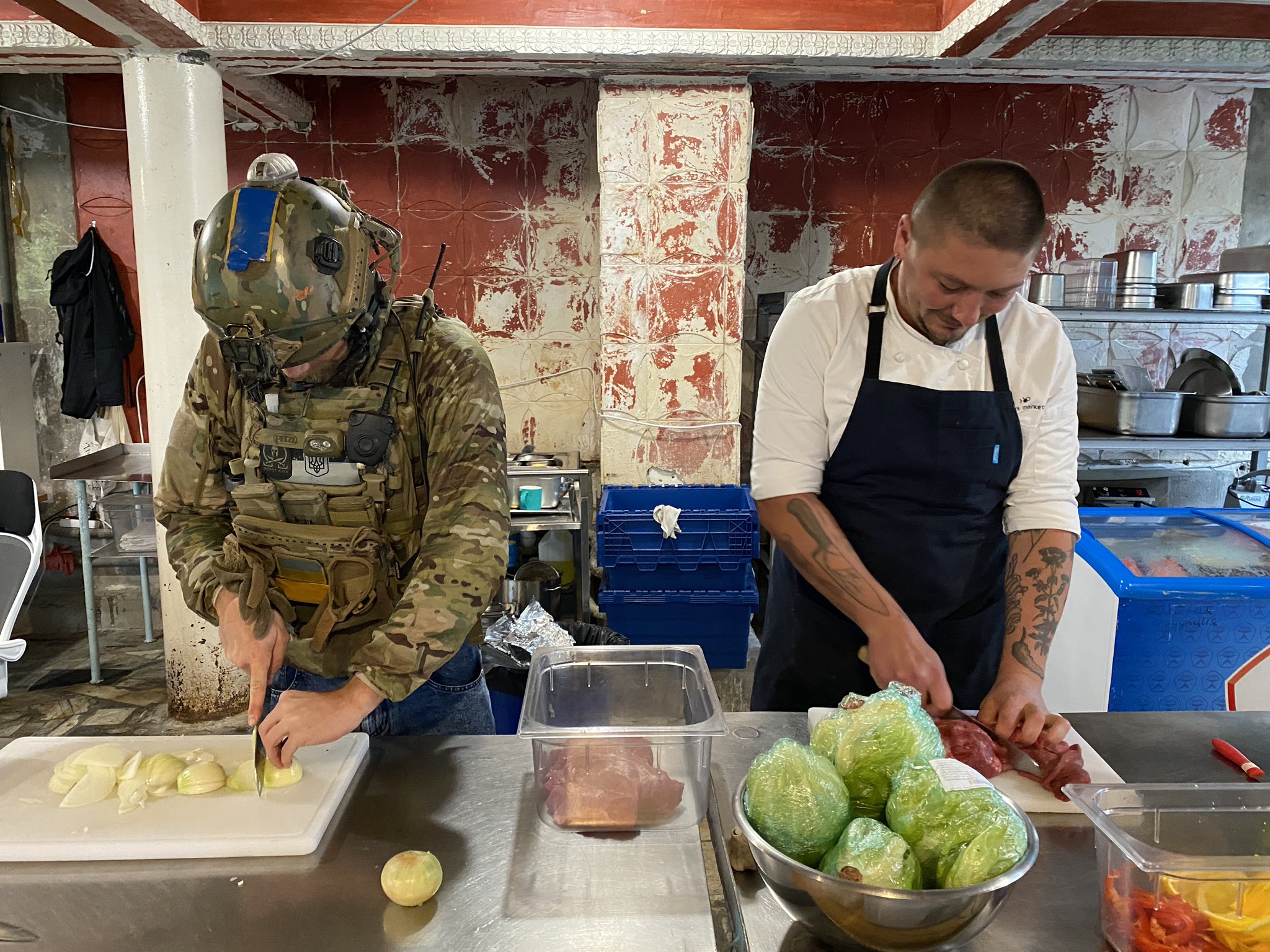 Extraordinary Lives: Volunteers in Ukraine