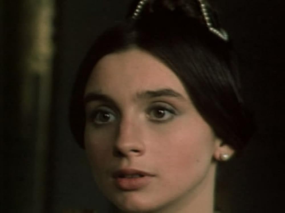 Порно әке қызын жыныстық қатынаспен жазалайды Ерлерге арналған қызықты фильм