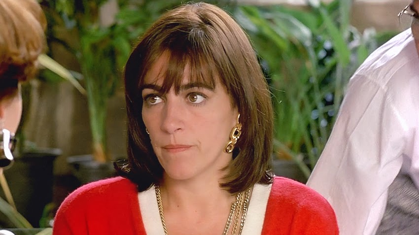 Erkaklar passiv yigitni ogziga qattiq sikadilar Yigitning iti uslubini silkitishga arziydi