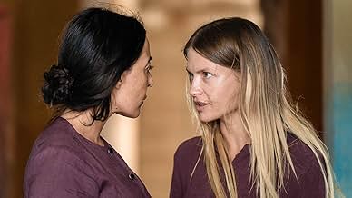 पोस्टर देखें