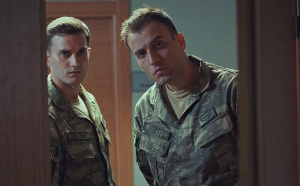 Men ota-onamning jinsiy aloqada bolgan videosini kordim.