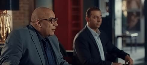 Porno guruhi bir qizni mast qilib eshakka sikishdi.