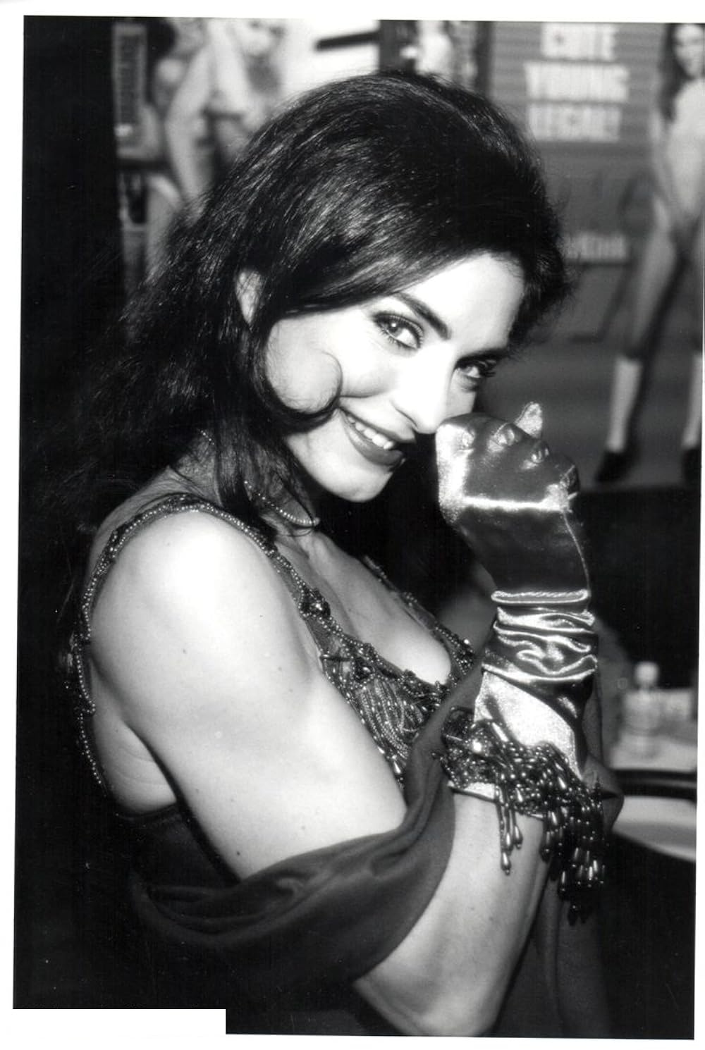 Ona va qizi boglangan porno Emmanuel bilan jinsiy aloqa porno filmlarini tomosha qiling