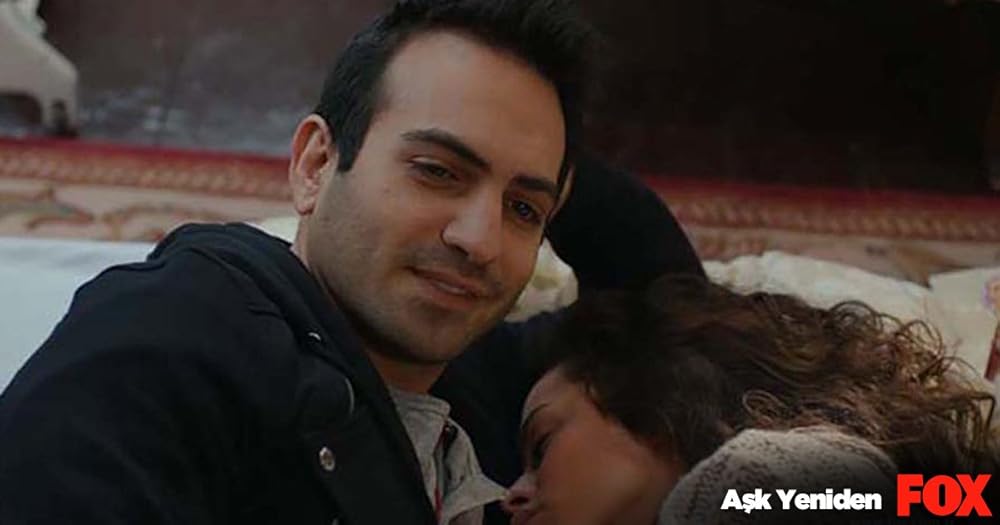 Yalangoch mushuklarning erotik fotosuratlari U birinchi bolib kitobni tugatadi.